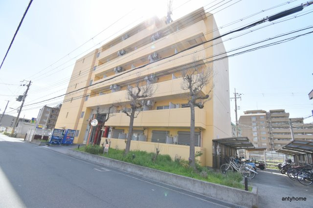 グランコート江坂　仲介手数料無料の外観