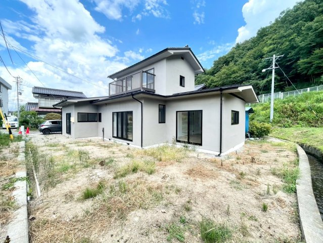 安曇野市明科中川手の庭