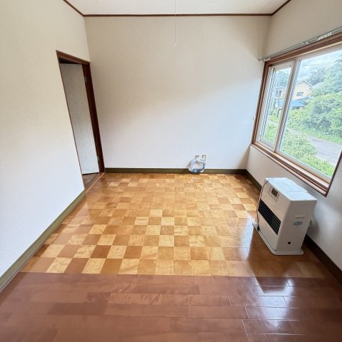 登別市片倉町4丁目28-2戸建の洋室|きれいな洋室です
