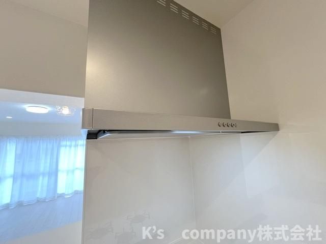 ●茅ヶ崎市香川1丁目　ライトタウン茅ヶ崎2号棟の収納|お手入れのしやすいスリムタイプのレンジフード☆