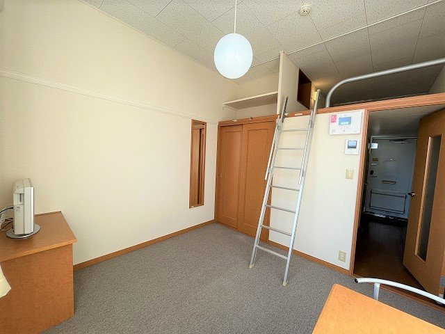 レオパレスヤマトⅡの寝室