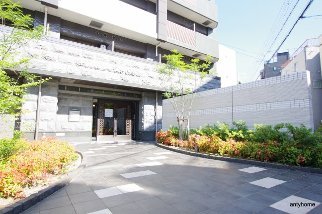 プレサンス水都OKAWA　仲介手数料無料のエントランス