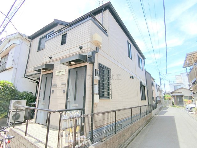 セントラルコートの外観