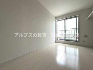 【寝室】 | グラッソ戸部