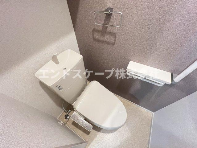 ハイウィローⅥのトイレ|高崎、前橋のお部屋探しはエンドスケープまで！お客様の理想お聞かせ下さい♪