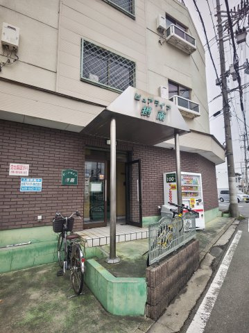 ピュアライフ摂南のエントランス