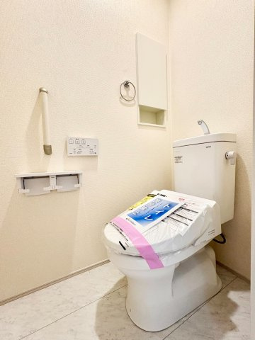 《仲介手数料半額》坂戸市元町全4棟　2号棟のトイレ