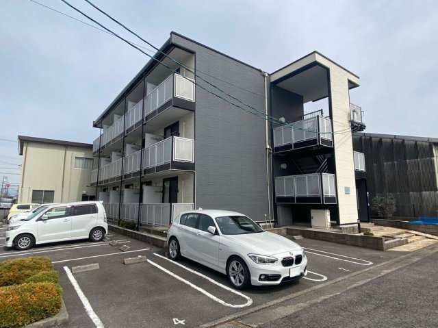 レオパレスフライハイトの外観