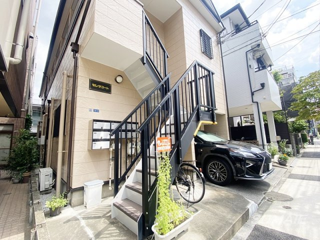 セレサコートのその他共用部分|外階段です☆