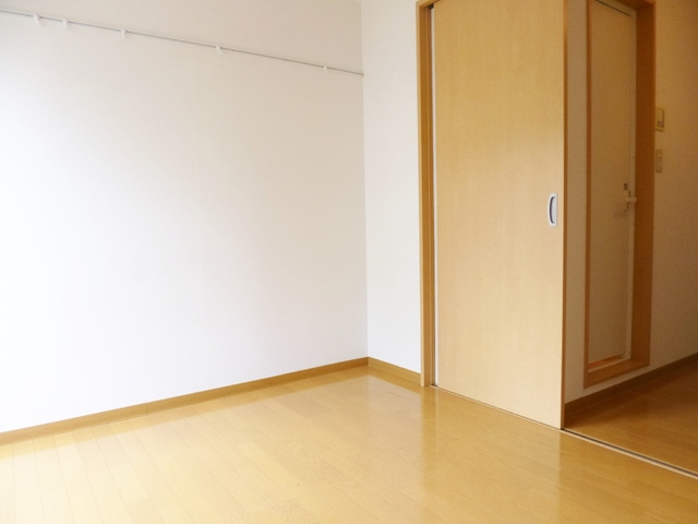 シャンテ東十条の寝室|フローリングのお部屋です♪