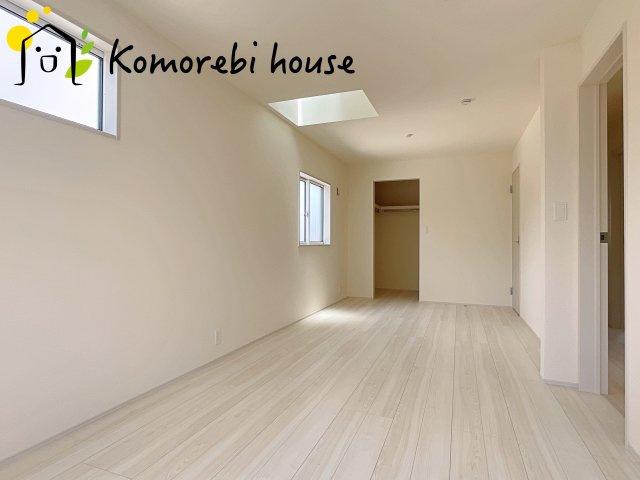 蓮田市関山3丁目　新築一戸建て　ブルーミングガーデン　01の寝室|寝室です