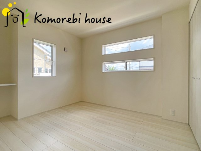 蓮田市関山3丁目　新築一戸建て　ブルーミングガーデン　01の洋室|落ち着いた色調の洋室です