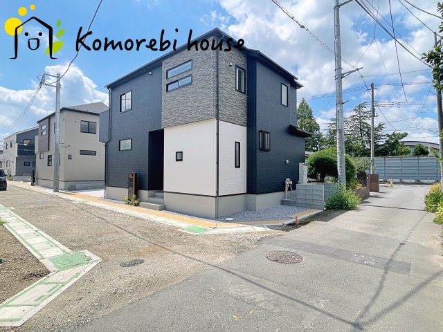 蓮田市関山3丁目　新築一戸建て　ブルーミングガーデン　01の前面道路含む現地写真|前面道路含む現地写真です