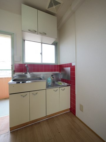 チェルシー青江のキッチン|※写真は別の部屋のものです。
