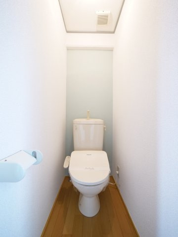 チェルシー青江のトイレ|※写真は別の部屋のものです。