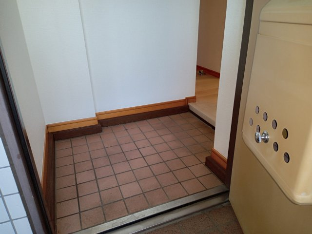 川崎市多摩区菅城下の賃貸マンションの玄関|別部屋参考
