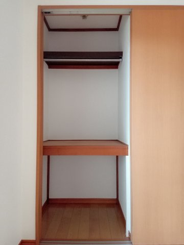 川崎市多摩区菅城下の賃貸マンションの収納|別部屋参考