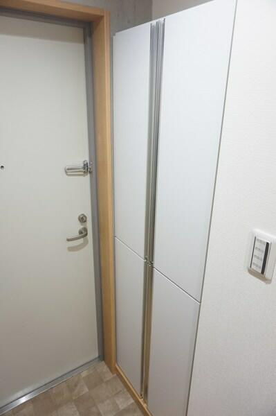 「防音マンション」ラシクラス東長崎の玄関