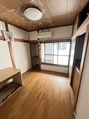【寝室】
