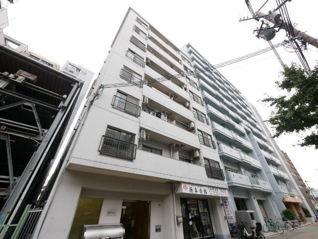 菊川マンションの外観