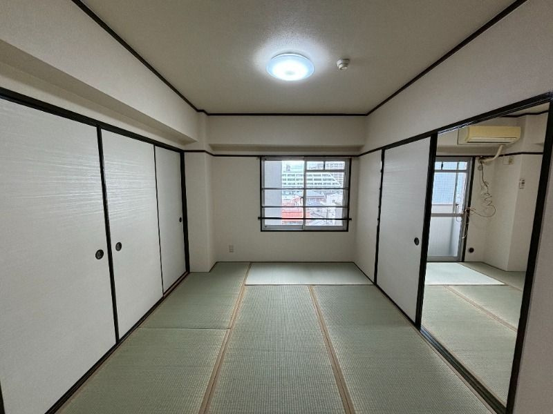 菊川マンションの和室