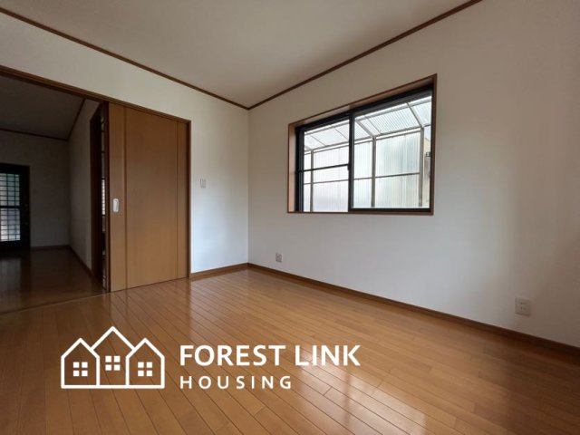 八尾市山本町北5丁目中古戸建の洋室