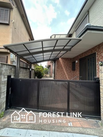 八尾市山本町北5丁目中古戸建の駐車場