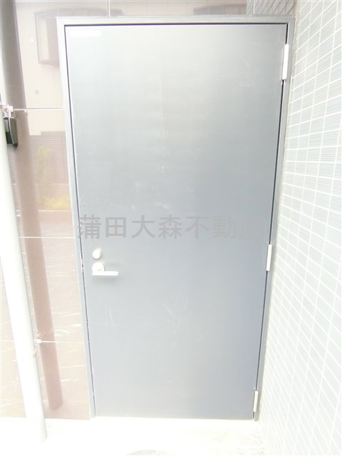 アジールコート大森西のその他共用部分|曜日時間関係なくゴミ捨て可能な敷地内ゴミ捨て場１