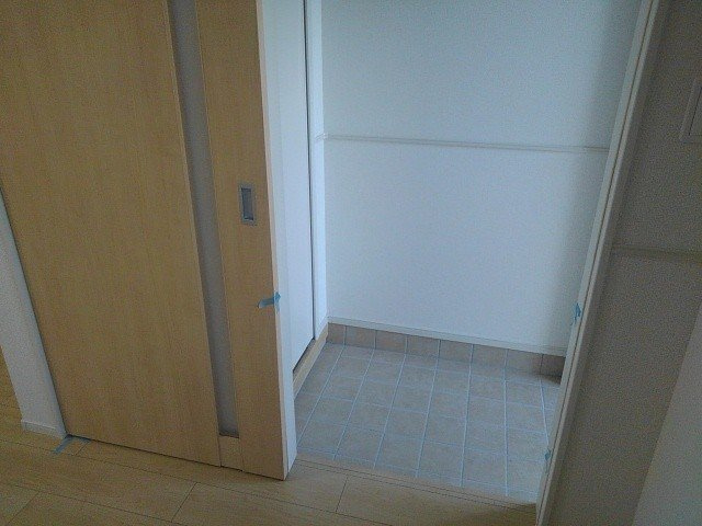 グランクレールＢの玄関