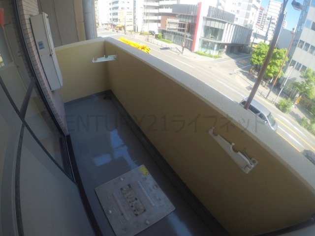 【バルコニー】 | エレーヌ十三