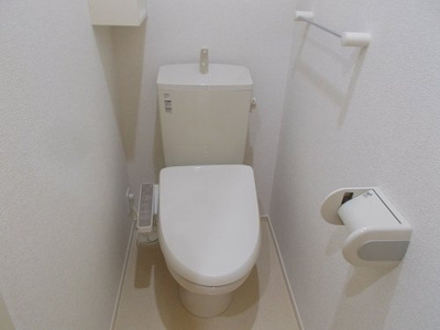 【トイレ】 | シャレード | トイレもきれいです