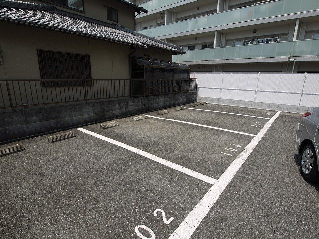 【駐車場】 | レモンハイツ | 駐車場です