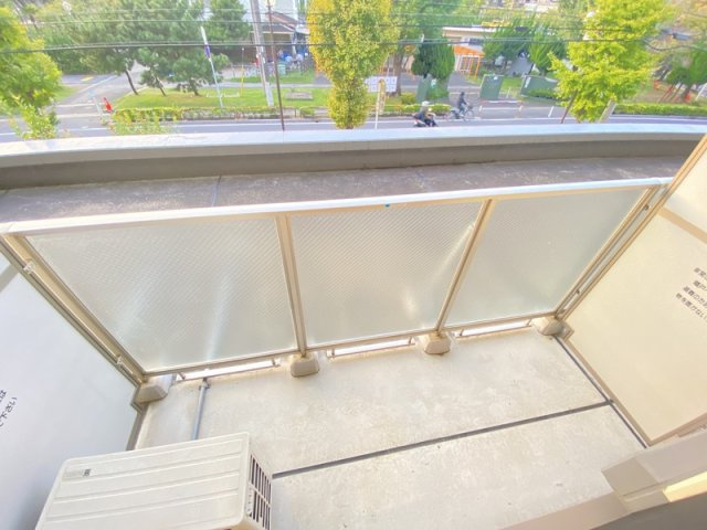グランカーサ行徳のバルコニー