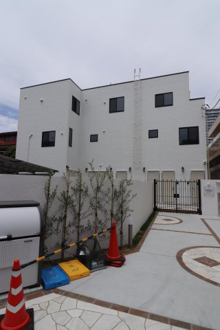 ミハス中野Ⅱのエントランス
