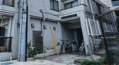 グランデール池尻のエントランス