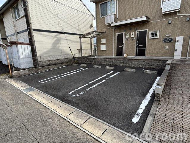 ソフィアの駐車場
