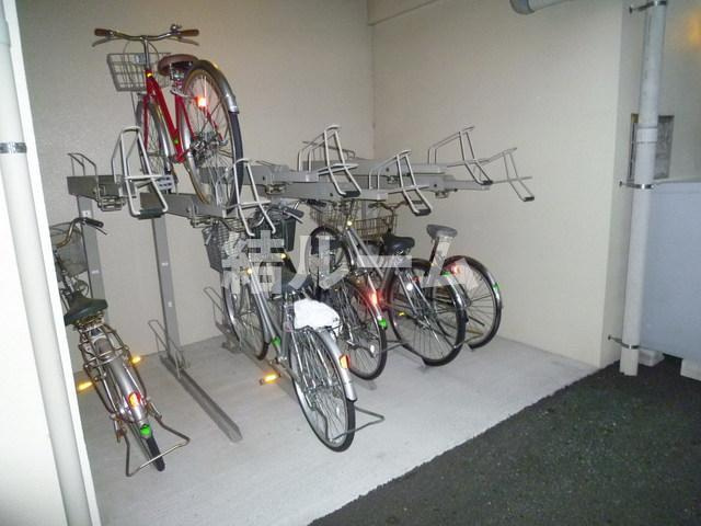 練馬区田柄１丁目の賃貸マンションの駐車場