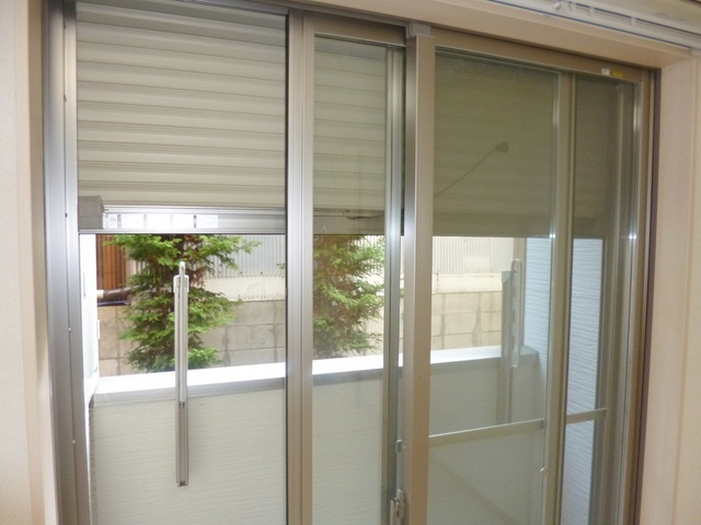 イーストヤマカのセキュリティ|出かける時はシャッター雨戸があると安心です！