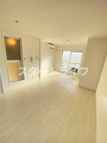 大阪市東淀川区小松４丁目の賃貸マンションの洗面所