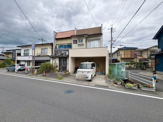 草津市上笠4丁目　建築条件無し売土地の前面道路含む現地写真