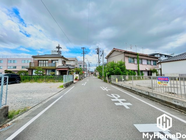 北区米が瀬町の前面道路含む現地写真