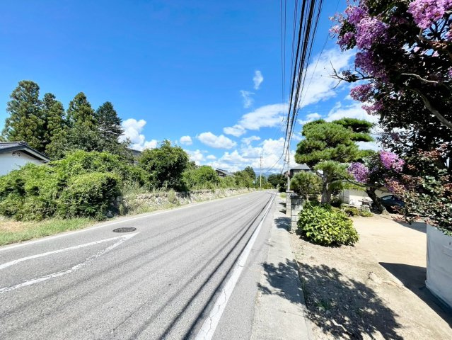 安曇野市穂高柏原第７の前面道路含む現地写真