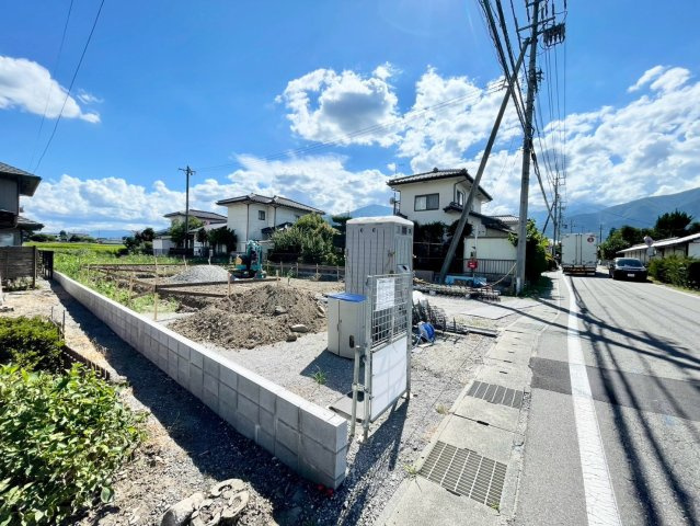 安曇野市穂高柏原第７の外観