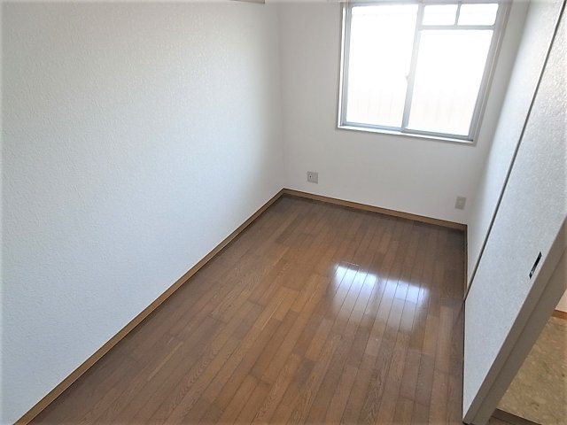 パークアベニュー南五葉の和室|各部屋とも明るく綺麗です