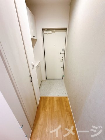 【玄関】 | Louis Apartment 吹田東リバーパーク