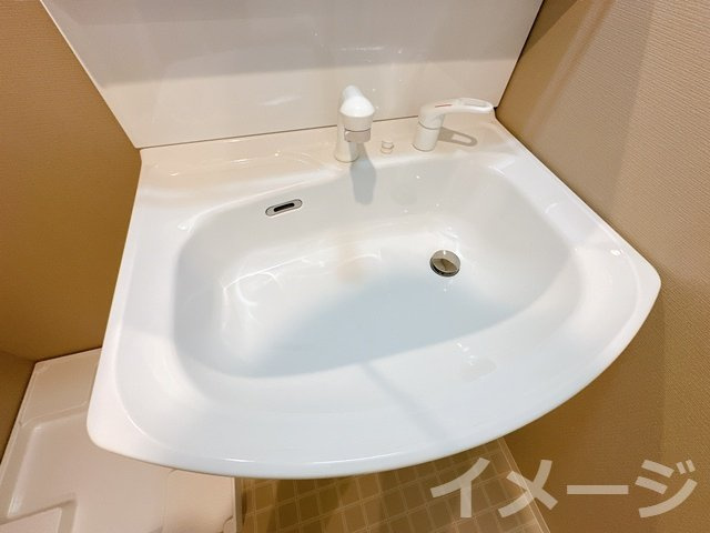 【洗面所】 | Louis Apartment 吹田東リバーパーク