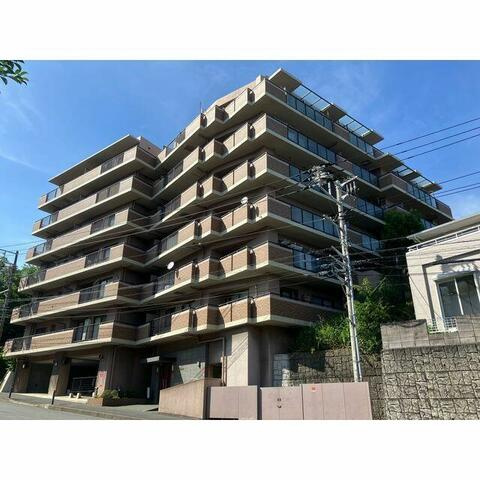 藤沢市本藤沢２丁目の賃貸マンションの外観
