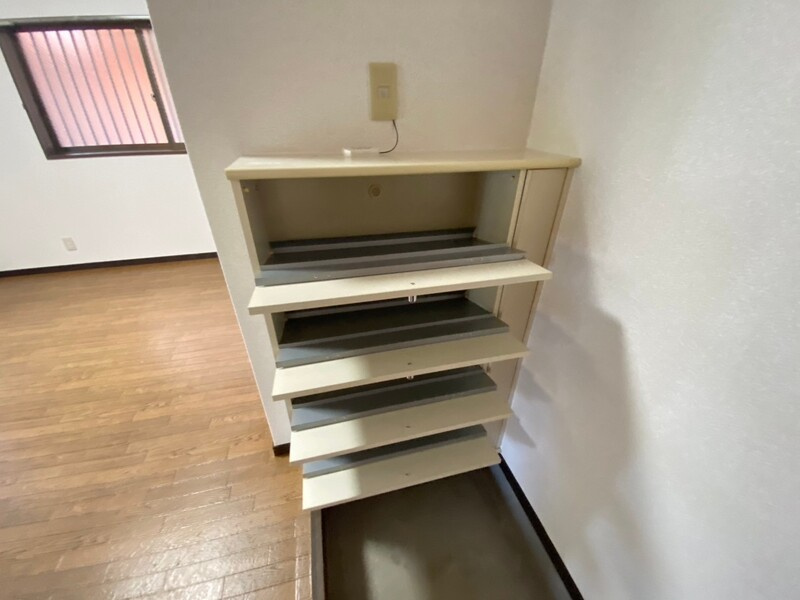 キヨセハイツ白石の玄関