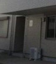 フローラ平井のエントランス