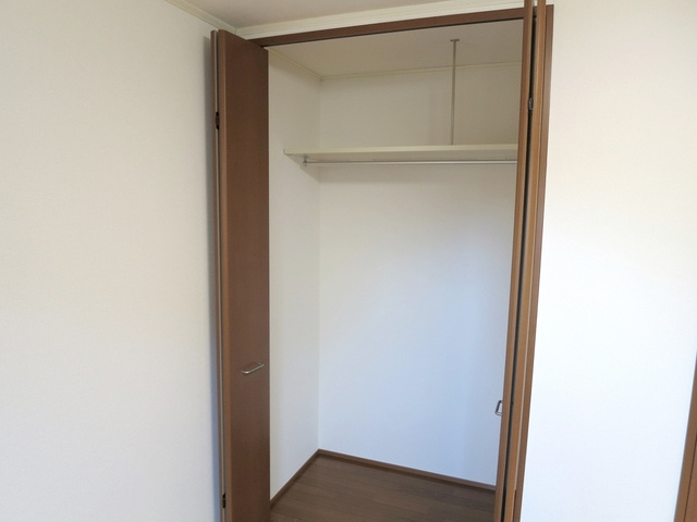 みらくるりーふの収納|洋服など収納できます!お部屋の整理整頓に役立ちます!
